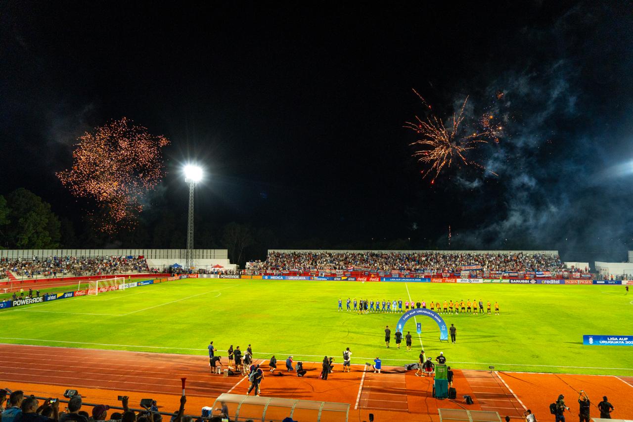El estadio Landoni se vistió de fiesta para recibir el partido Progreso-Nacional